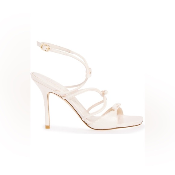 Tully Sandal (Women)
Stuart Weitzman
Women - Picture 3 of 12